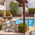 Coral Bay Sun Villa Peyia