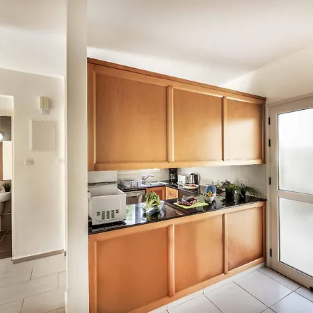 Coral Bay Sun Villa Peyia