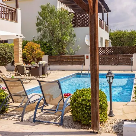 Coral Bay Sun Villa Peyia