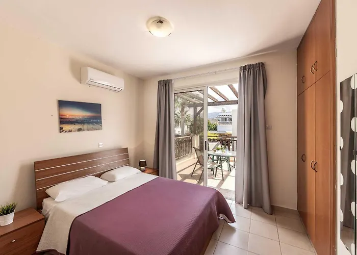 Coral Bay Sun Villa Pégeia